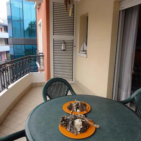 Apartment In 38290